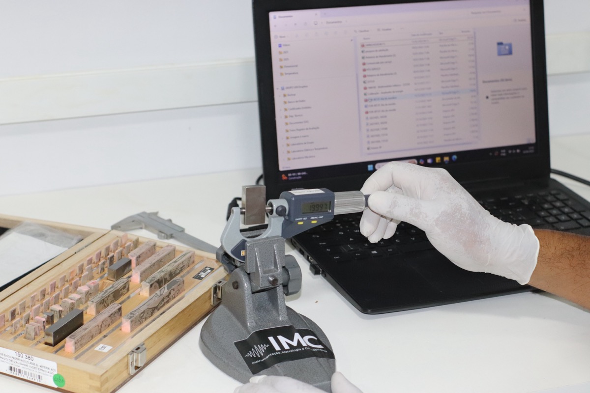Laboratório de instrumentação e metrologia IMC